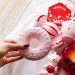 Висулка поничка HOMLA EVI PINK 10 см.