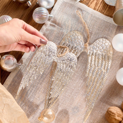 Висулка ангелски крила HOMLA OLDY METAL 14,5 x 9 см.