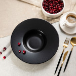 Чиния за паста HOMLA FAMELIO 28 см., черен
