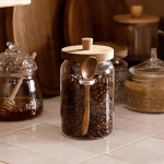 Буркан с лъжица HOMLA CARLOS 900 мл. Буркан с лъжица HOMLA CARLOS 900 мл.