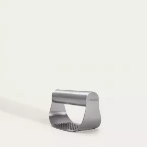 Преса за чесън HOMLA ONTARIO 10x5 см