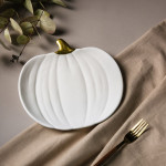 Чиния тиква HOMLA PUMPKIE 23,8x19,5 см. Чиния тиква HOMLA PUMPKIE 23,8x19,5 см.
