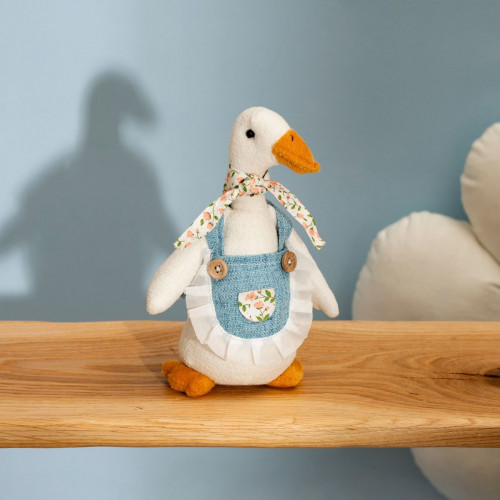 Декорация гъска-момиче HOMLA GUS 21 см.