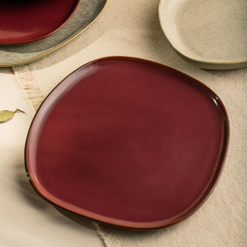 Чиния HOMLA LORINO 28 см, червен Чиния HOMLA LORINO 28 см, червен