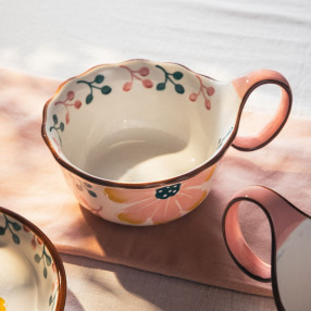 Купа с дръжка HOMLA NOYA 700 мл.