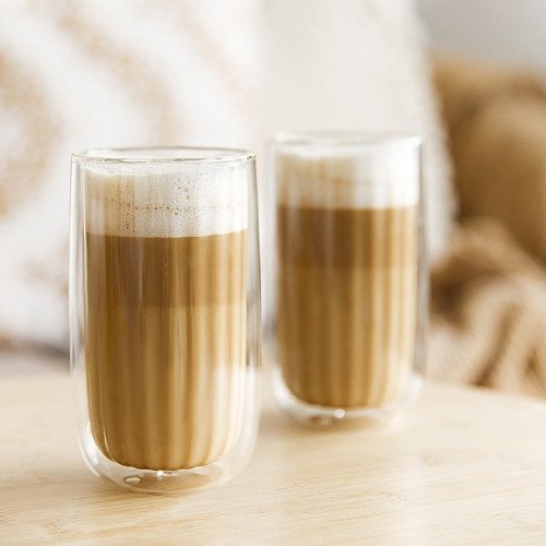 Сет чаши с двойно дъно 2 бр. HOMLA CEMBRA GROOVE 350 мл. Сет чаши с двойно дъно 2 бр. HOMLA CEMBRA GROOVE 350 мл.